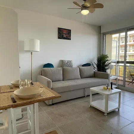 Apartman With Sea-view Terrace Near The Center