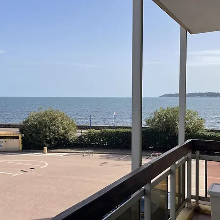 Apartman With Sea-view Terrace Near The Center